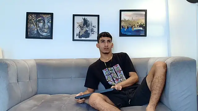 HORNY PRETTY online show from 2, 4, 2026