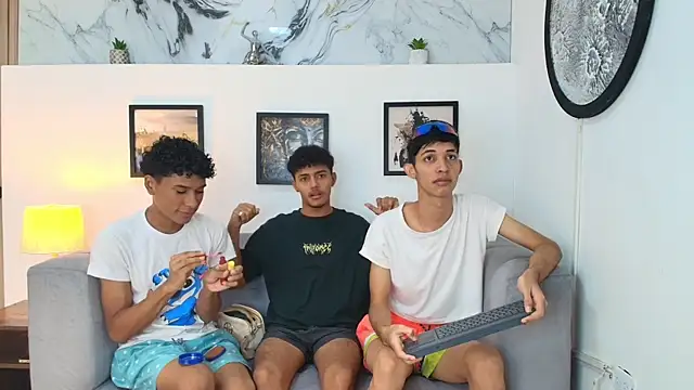 Snapshot of SWEET_RABBIT1 chatting on 14, 12, 2025 SWEET RABBIT1 online show from 14, 12, 2025