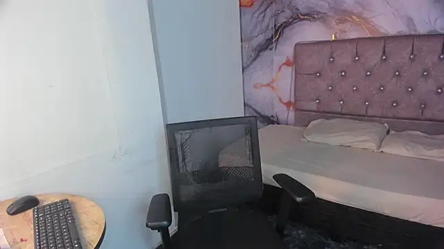 Maya Storm  online show from 31, 3, 2026