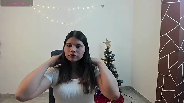 Snapshot of Naomi-Blaze chatting on 15, 12, 2025 Naomi-Blaze online show from 15, 12, 2025