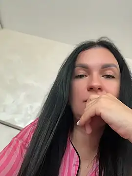 MeganBlueq online show from 15, 4, 2026