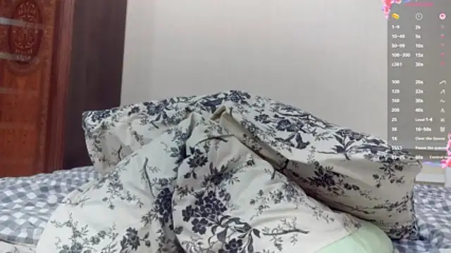 Snapshot of Shine_Luna chatting on 8, 1, 2026 Shine Luna online show from 8, 1, 2026