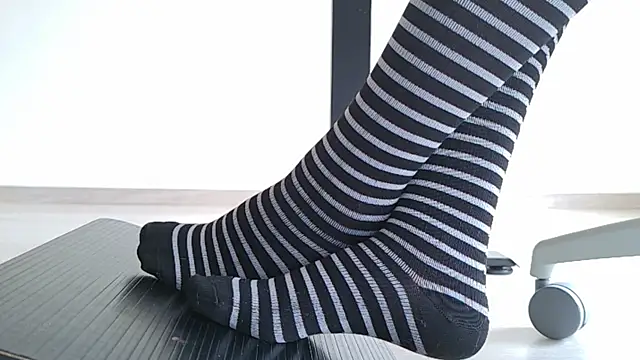 Snapshot of Feetbeth chatting on 28, 5, 2026 Feetbeth online show from 28, 5, 2026