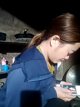 little-effy online show from 13, 3, 2026