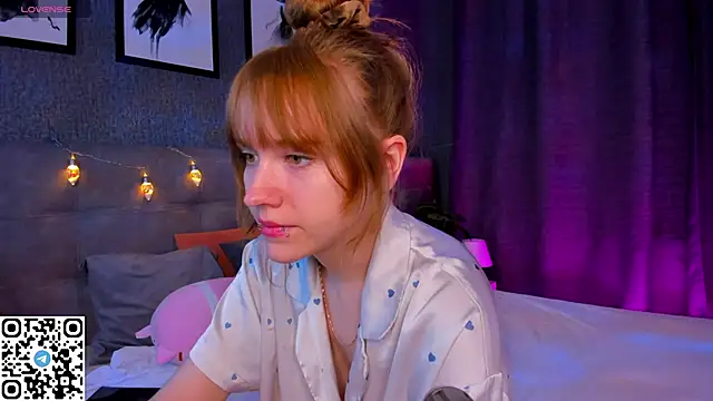 EmmaPratt online show from 20, 12, 2025