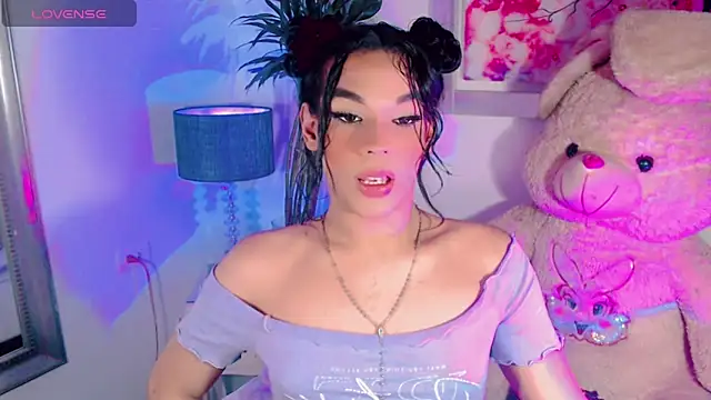 agathaferrer3 online show from 21, 12, 2025