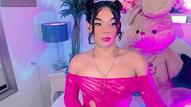 agathaferrer3 online show from 22, 12, 2025