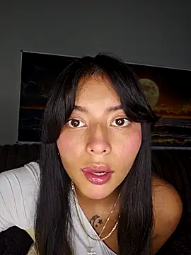 Snapshot of SweetiePixie chatting on 19, 12, 2025 SweetiePixie online show from 19, 12, 2025