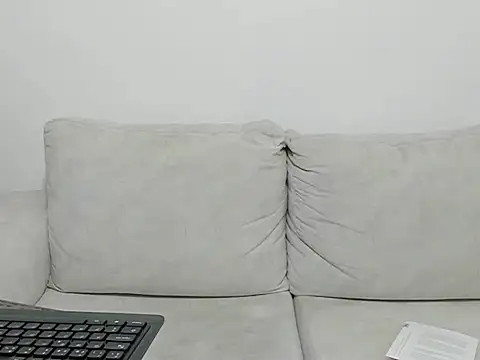 Snapshot of Aurora_and_the_beast chatting on 20, 12, 2025 Aurora and the beast online show from 20, 12, 2025