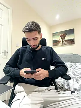 Juliann69Ramiro online show from 5, 1, 2026