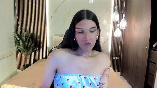 Snapshot of Bianca_baldwin_ chatting on 13, 12, 2025 Bianca baldwin online show from 13, 12, 2025