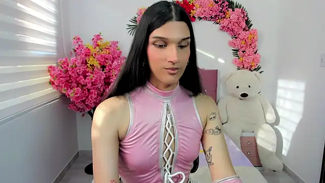 Snapshot of Bianca_baldwin_ chatting on 19, 12, 2025 Bianca baldwin online show from 19, 12, 2025