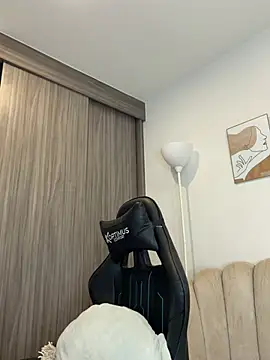 Tamaraserra online show from 2, 6, 2026