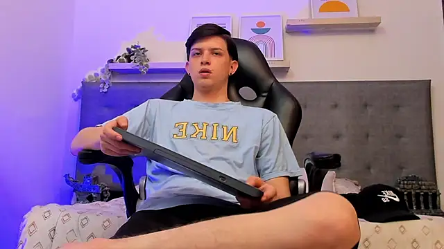 sebastamayo  online show from 11, 3, 2026