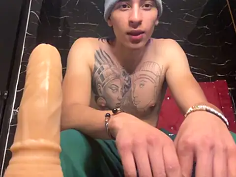 Snapshot of smith__grey chatting on 17, 12, 2025 smith grey online show from 17, 12, 2025