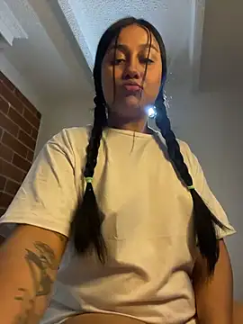 Nova hotXXX online show from 17, 12, 2025