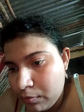 Rousse uwu online show from 19, 4, 2026