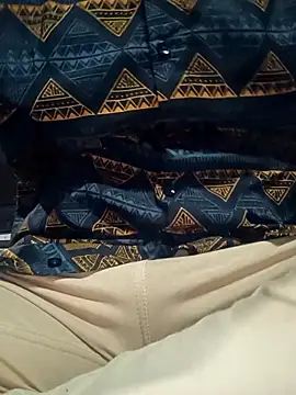 Snapshot of teena-11 chatting on 17, 12, 2025 teena-11 online show from 17, 12, 2025