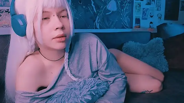 PeacchyPawss online show from 9, 4, 2026