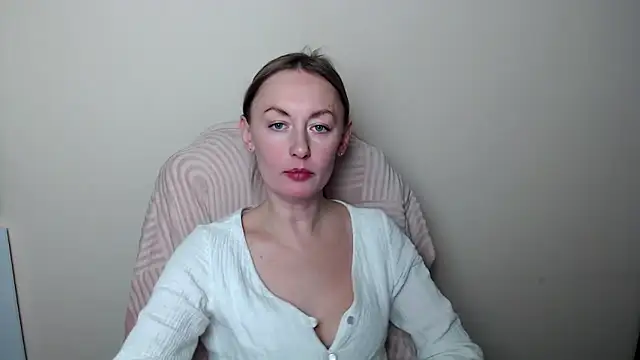 LiaSeass  online show from 6, 2, 2026