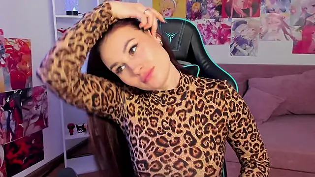 NoraFoxes online show from 3, 2, 2026