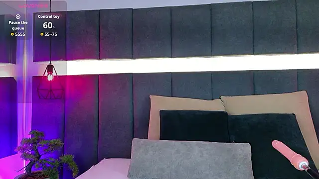 Snapshot of luna_blannco chatting on 2, 2, 2026 luna blannco online show from 2, 2, 2026