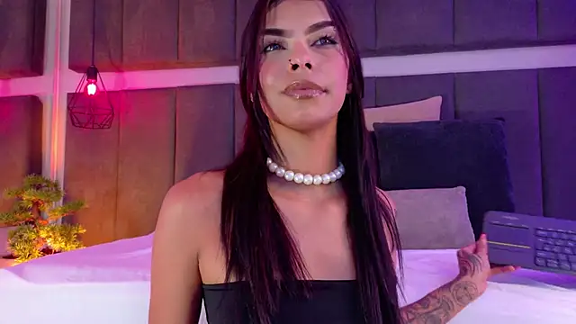 Snapshot of luna_blannco chatting on 4, 3, 2026 luna blannco online show from 4, 3, 2026