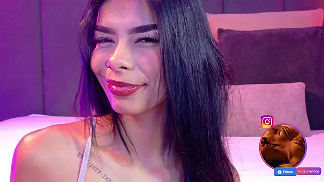 Snapshot of luna_blannco chatting on 4, 4, 2026 luna blannco online show from 4, 4, 2026