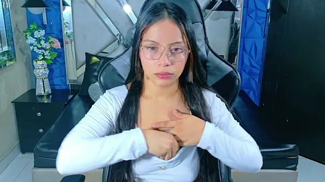 Snapshot of Jenna_Flor chatting on 16, 12, 2025 Jenna Flor online show from 16, 12, 2025