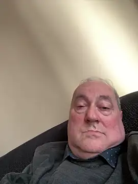 Snapshot of csikar chatting on 13, 4, 2026 csikar online show from 13, 4, 2026