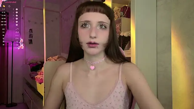 Snapshot of MiraJades chatting on 16, 5, 2026 MiraJades online show from 16, 5, 2026