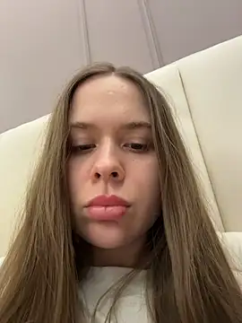 Snapshot of Nicole_Loving chatting on 13, 12, 2025 Nicole Loving online show from 13, 12, 2025