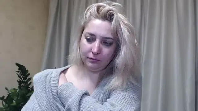 Snapshot of sweetpussy13 chatting on 20, 2, 2025 sweetpussy13 online show from 20, 2, 2025