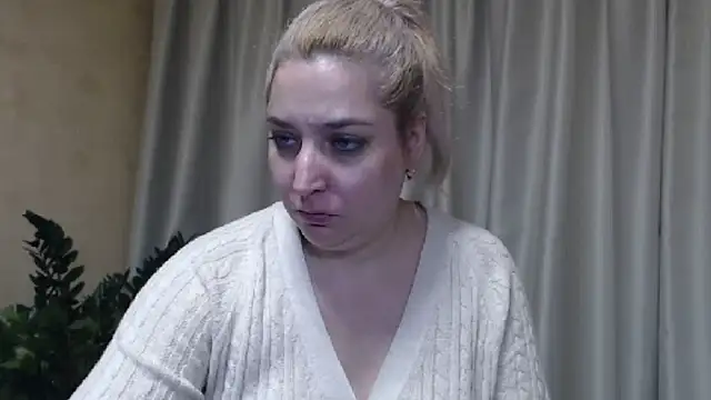 Snapshot of sweetpussy13 chatting on 23, 2, 2025 sweetpussy13 online show from 23, 2, 2025