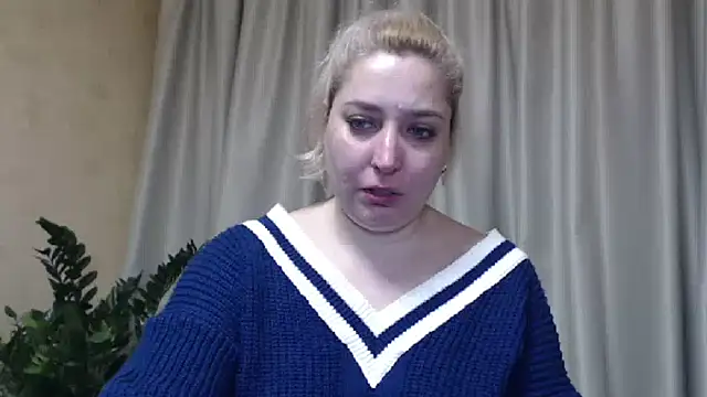 Snapshot of sweetpussy13 chatting on 1, 3, 2025 sweetpussy13 online show from 1, 3, 2025