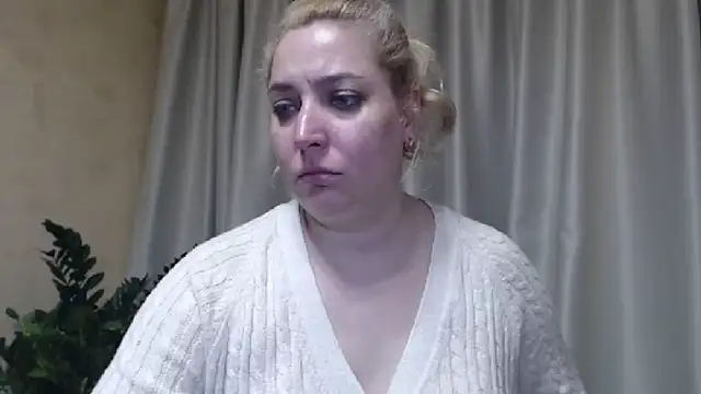 Snapshot of sweetpussy13 chatting on 13, 3, 2025 sweetpussy13 online show from 13, 3, 2025