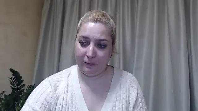 Snapshot of sweetpussy13 chatting on 19, 3, 2025 sweetpussy13 online show from 19, 3, 2025