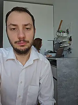 Lovebackground online show from 16, 1, 2026