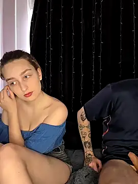 FoxyToxy online show from 14, 12, 2025