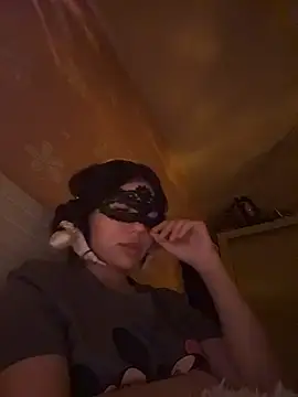 SilkyMira online show from 28, 3, 2026