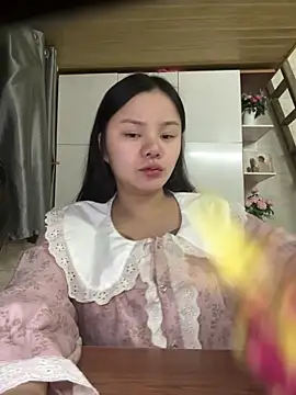 leo-kitty online show from 28, 2, 2026