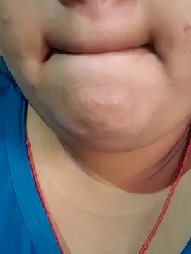 pooja patel0050 online show from 18, 12, 2025