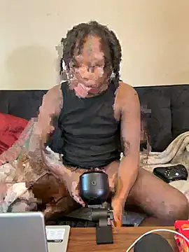 Snapshot of YourLittleBoyfriend chatting on 24, 3, 2026 YourLittleBoyfriend online show from 24, 3, 2026