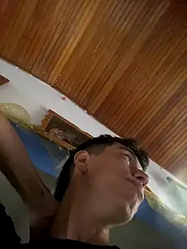 Juan Gomezz26 online show from 5, 1, 2026