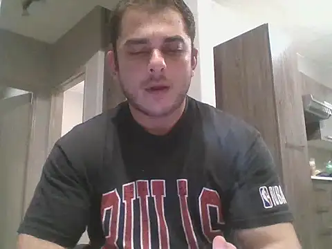 Snapshot of Marcelopret chatting on 17, 12, 2025 Marcelopret online show from 17, 12, 2025