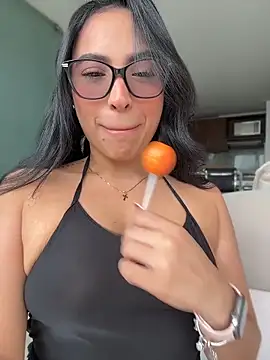 ValeriaTorress  online show from 21, 4, 2026