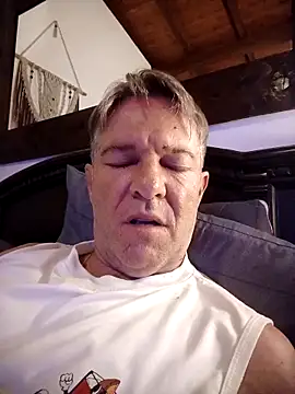 Snapshot of TommyLopez chatting on 2, 2, 2026 TommyLopez online show from 2, 2, 2026