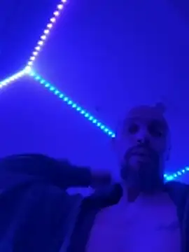 faces818 online show from 25, 4, 2026