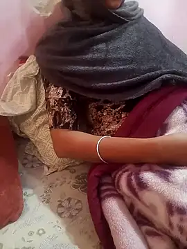 Snapshot of guddi_Jaaneman chatting on 15, 12, 2025 guddi Jaaneman online show from 15, 12, 2025