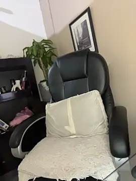 TaylorSweetI online show from 9, 7, 2026